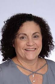 Debbie Oliva's Instagram, Twitter & Facebook