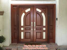 Kedua sketsa rumah sederhana di atas menampilkan desain minimalis modern, nyaman, dan sederhana, dengan konsep rumah tumbuh. Desain Pintu Utama Rumah Mewah Klasik Modern Cek Bahan Bangunan