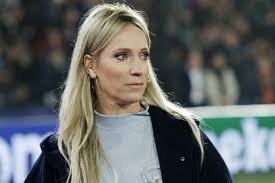 ‘Pijnlijke ingreep voor Hélène Hendriks’