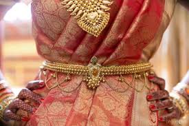 From ornate forehead ornaments to intricate earrings, a kannadiga bride's jewellery is. A Head To Toe Shot List Of Your Bridal Look That You Have To Get Baby Girl Jewelry Gold Jewellery Design Necklaces Antique Jewelry Indian