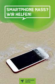 Handy Ins Wasser Gefallen Was Nun Mobilcom Debitel Magazin Handy Nass Geworden Smartphone Handy