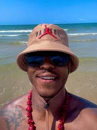 Sean Bogle Jr. ✮ (@btswithsean) • Instagram photos and videos