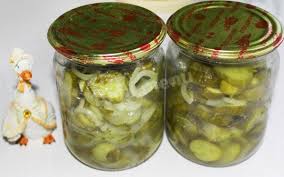 салат из огурцов с луком и морковью на зиму Marinovannye Ogurcy S Lukom Na Zimu In 2020 Cooking Food Cucumber