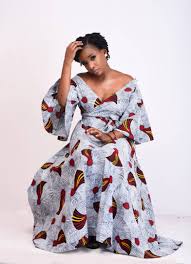 ___ voici ce que vous recevrez:. Robe Longue En Pagne Robe De Soiree Longue Robe Coloree D Ete