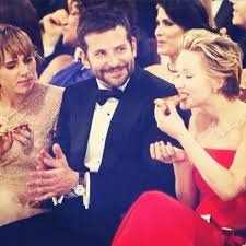 лоуренс краусс The Greatest Story Ever Told So Far Jennifer Lawrence Eating Pizza At The Oscars You Re Welcome Jennifer Lawrence Hunger Games Perfect People