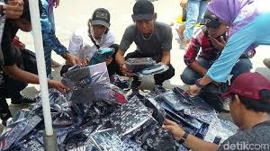 Jual tas selimut murah dengan harga rp2.500 dari toko online makmur tanah abang, jakarta pusat. Mau Belanja Di Pkl Tanah Abang Ini Lho Daftar Harganya