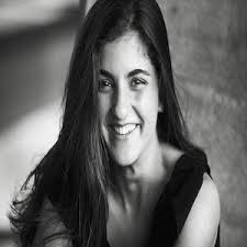 I Am A Little Lady: Tupy, Alexandra, Henderson, Amarilys: 9781728662725:  Amazon.com: Books