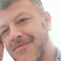 100+ perfiles de «Danny Valencia»