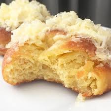 Bo Keto On Instagram Ensaymada Aka Filipino Brioche Is A Soft Fluffy Buttery Slightly Sweet Bun Top Low Carb Recipes Dessert Ensaymada Recipe Sweet Buns