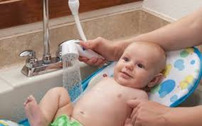 I make videos about baby product reviews, how to a bunch of stuff, and our inline skating practices and marathons we often do with sophia in the stroller. Newborn Bathing Deluxe Sink Baby Rinser Newborn Bath Baby Bath Baby Bath Seat