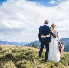 Hochzeit Zu Zweit In Den Bergen Kleine Hochzeit Hochzeit Hochzeitsinspirationen