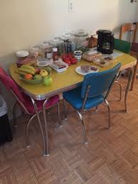Over 20 years of experience to give you great deals on quality home products and more. Retro Vintage 1950s 1960s Formica Table Retro Kitchen Tables Retro Kitchen Kitchen Table Settings