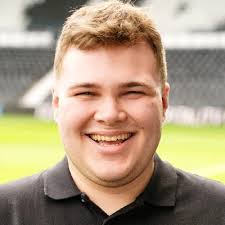 So pleased to say I've landed my first job after graduation working as a  Content Assistant Intern for both Brentford FC and Whisper for six months  at each. Can't wait to move