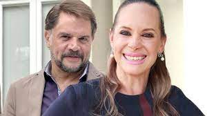 La actriz ginny hoffman, exesposa de parra, denunció en 2020 que su exmarido tenía actitudes enfermas hacia alexa cuando era menor de edad. Lm43fmsoxi 4em