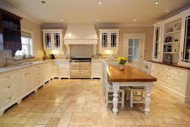 Check spelling or type a new query. Cream Painted Country Kitchen Landhausstil Kuche Sonstige Von Liam Grant Wood Design Houzz