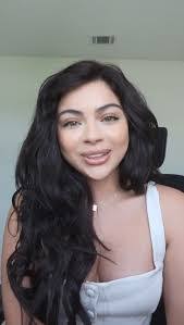 Laura Medrano's Instagram, Twitter & Facebook