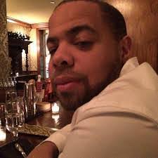 Dustin Siebert's Instagram, Twitter & Facebook