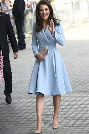 Co ciekawe, do designerskiej sukienki kate middleton dobrała wyjątkowo przystępne cenowo buty z sieciówki. Are These Kate Middleton S Most Fashionable Looks Kate Middleton Outfits Classy Dress Middleton Style