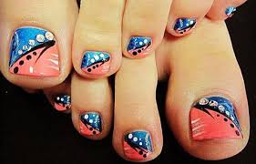 Disfruta de cada uno de los modelos que encuentras en la parte de abajo para que luzcas de ahora en adelante unos pies con decoraciones de piedras. Sencillas Decoracion De Unas De Pies Con Piedras Nail Art
