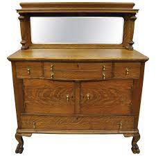 Catawiki.com has been visited by 100k+ users in the past month Antique Victorian Quartersawn Golden Oak Claw Foot Sideboard Mirrored Backsplash For Sale At 1stdibs