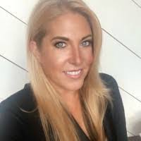 Lori Mchugh's Instagram, Twitter & Facebook