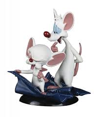 Pinky and the brain is an american animated television series. Pinky Brain Taking Over The World Q Fig Toons Figur Kino Tv Statuen Busten Comic Cave