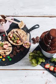 Schoko Liebe Mit Unserem Schokoladenbrunnen L Nanu Nana Schokoladenbrunnen Schoko Essen
