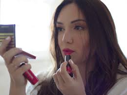 SUMMER BEAUTY ESSENTIALS