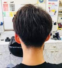 ツーブロック後ろ姿だけの髪型87選 後ろの頼み方 かぶせる 刈り上げ 違いを現役理容師が解説 サロンセブン 刈り上げ 理容師 髪型