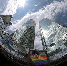Die deutsche bank hält eine rund um die uhr erreichbare zentrale telefonhotline bereit, über die du viele. Deutsche Bank Braucht Die Wirtschaft Die Bank Uberhaupt Welt