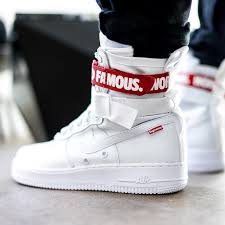 Palabra Vibes With The Supreme Af1 Sf On Foot Look Supremeaf1sf Chooseyouravenue Sneakers Men Fashion Sneakers Men Sneakers