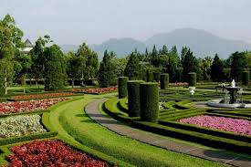 Taman kopo indah 2 adalah rumah, terletak di bandung. 10 Taman Bunga Terindah Di Indonesia