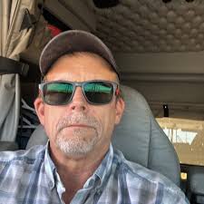 🚚 Trucker Wisdom: Grilling Etiquette at the Truck Stop 🚚 Hey there,  fellow road warriors! Now, listen up—I've got some real-deal advice for ya  when it comes to grillin' at them truck