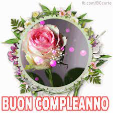 Messaggio Di Compleanno Celebrazione Gif Biglietti D Auguri Di Compleanno Messaggio Di Compleanno Buon Compleanno Rose Belle
