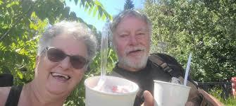 Nukko Lake Food Stand