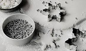 DELIA SMITHS CHRISTMAS RECIPES: Christmas cake icings and toppings | Daily  Mail Online