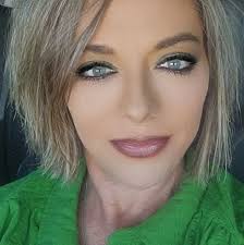 Okay...I think Kelly Krapf is a great reporter but...why does she need to  suck air in like she's been held under water for 10min?? 🙎‍♀️