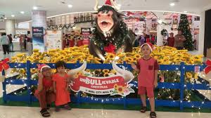 The mall is also easily accessible via kl monorail. Quill City Mall Kl S Ferdinand Christmas Decoration Is Unbullievable Ninja Housewife