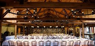 Built early last century and recently transformed, it features exposed timber beams, cathedral ceilings, huge rustic iron pendant lights and an enormous stone fireplace. The Stables At Bendooley Estate Xilica