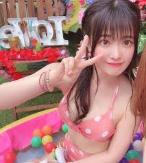 アイドル・女子アナ画像☆吟じます AKB48武藤小麟、ハミ尻したパンチラを披露してしまうSHOWROOM