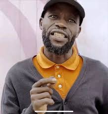 CRAQUES ANGOLANOS: O BRILHO DE AVEX, MABINÁ E FOFANA NO FUTEBOL NACIONAL E  INTERNACIONAL Avex foi um belíssimo jogador, pena que não se impôs no Petro  e D'Agosto como foi no Benfica.