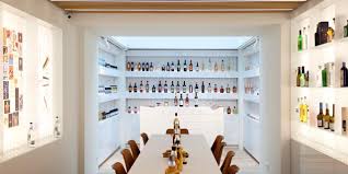 La Maison Du Whisky Ouvre Le Lab Et Lance Une Marque Propre Au 20 Rue D Anjou Malts Houblons Maison Whisky Rue