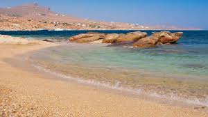 35 luxury rooms, 9 suites and 1 mansion unlock endless possibilities, played out against the turquoise backdrop of a mesmerising pool. Die 14 Schonsten Strande Auf Mykonos Costa Kreuzfahrten