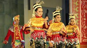 Orang boleh lihat rupa bentuk perbandaran tradisi korea yang berusia 600 jepun pun sama. Tari Zapin Akulturasi Seni Budaya Melayu Indephedia Com