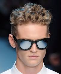 Your hairstyle is one of the first aspects that others observe in you. 45 Suave Hairstyles For Men With Wavy Hair To Try Out Menhairstylist Com