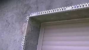 Les eclisses aluminium sont disponibles en differentes épaisseurs et coloris: Comment Poser Des Baguettes D Angle Sur Facade Avant Enduit Youtube