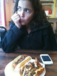 Hot Dog Doc Delivers Hunger Pangs