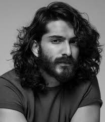 Harshvardhan made his acting debut with rakesh omprakash mehra's film mirzya opposite actress saiyami kher in 2016. Priyanshu Bonds With Harshvardha Kapoor Over Films