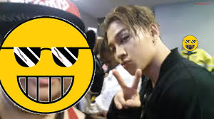 TAEHYUNG is ready for the after PARTY 💜🤙