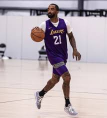 Et and will air on. J R Smith Is Bringing Showtime Lakers To Orlando With Social Media Viralness Los Angeles Sentinel Los Angeles Sentinel Black News